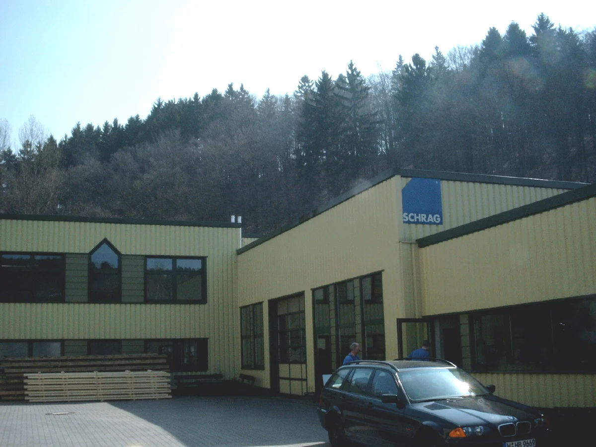 Wiederaufbau der Hallen mit Büro in Hilchenbach, Fa. Schrag — Bild 3
