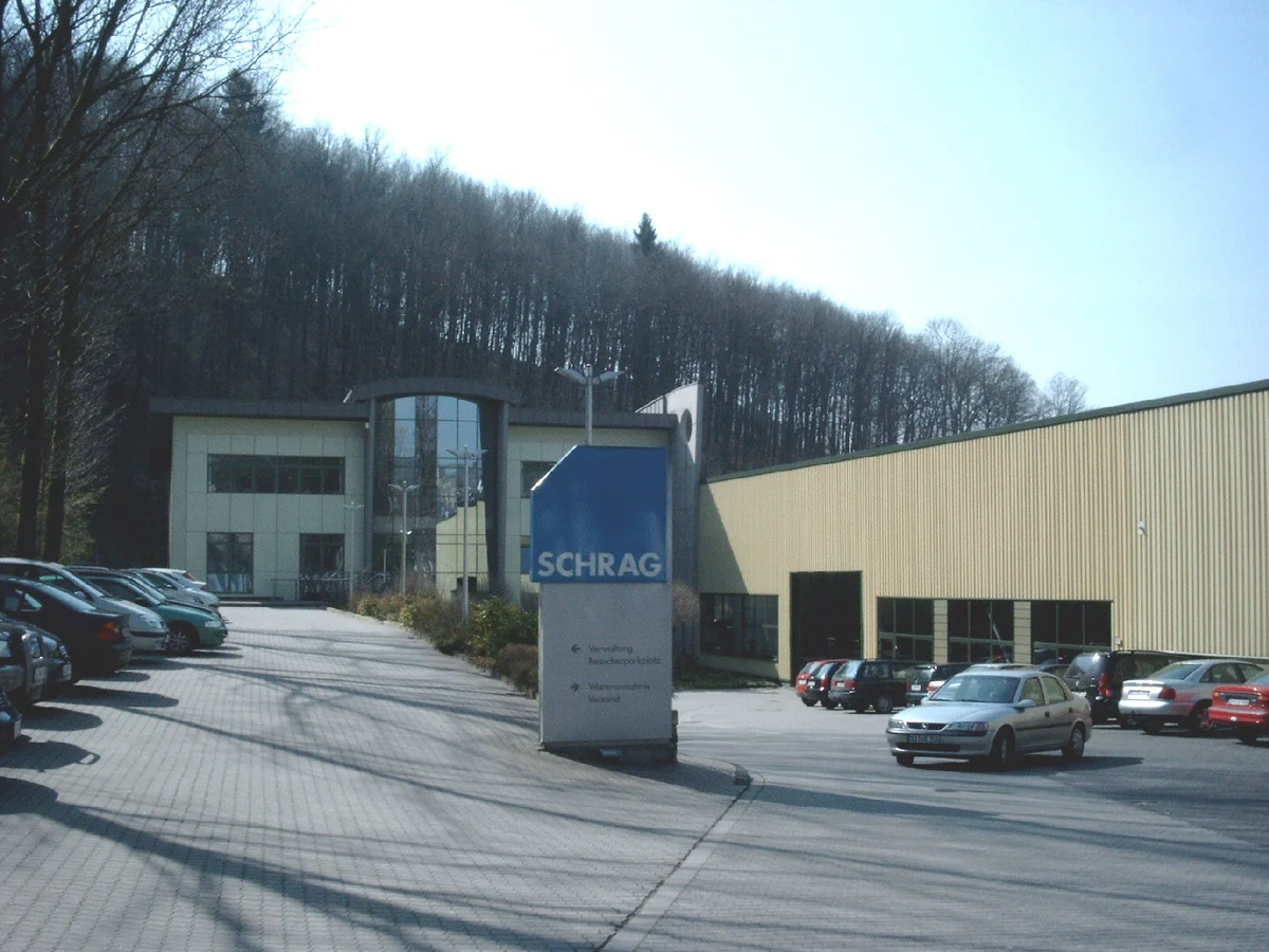 Wiederaufbau der Hallen mit Büro in Hilchenbach, Fa. Schrag — Bild 7