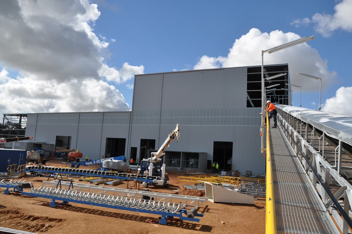 Statische Überprüfung eines Mischerturms für Midland Brick in Perth (Australien) — Bild 1
