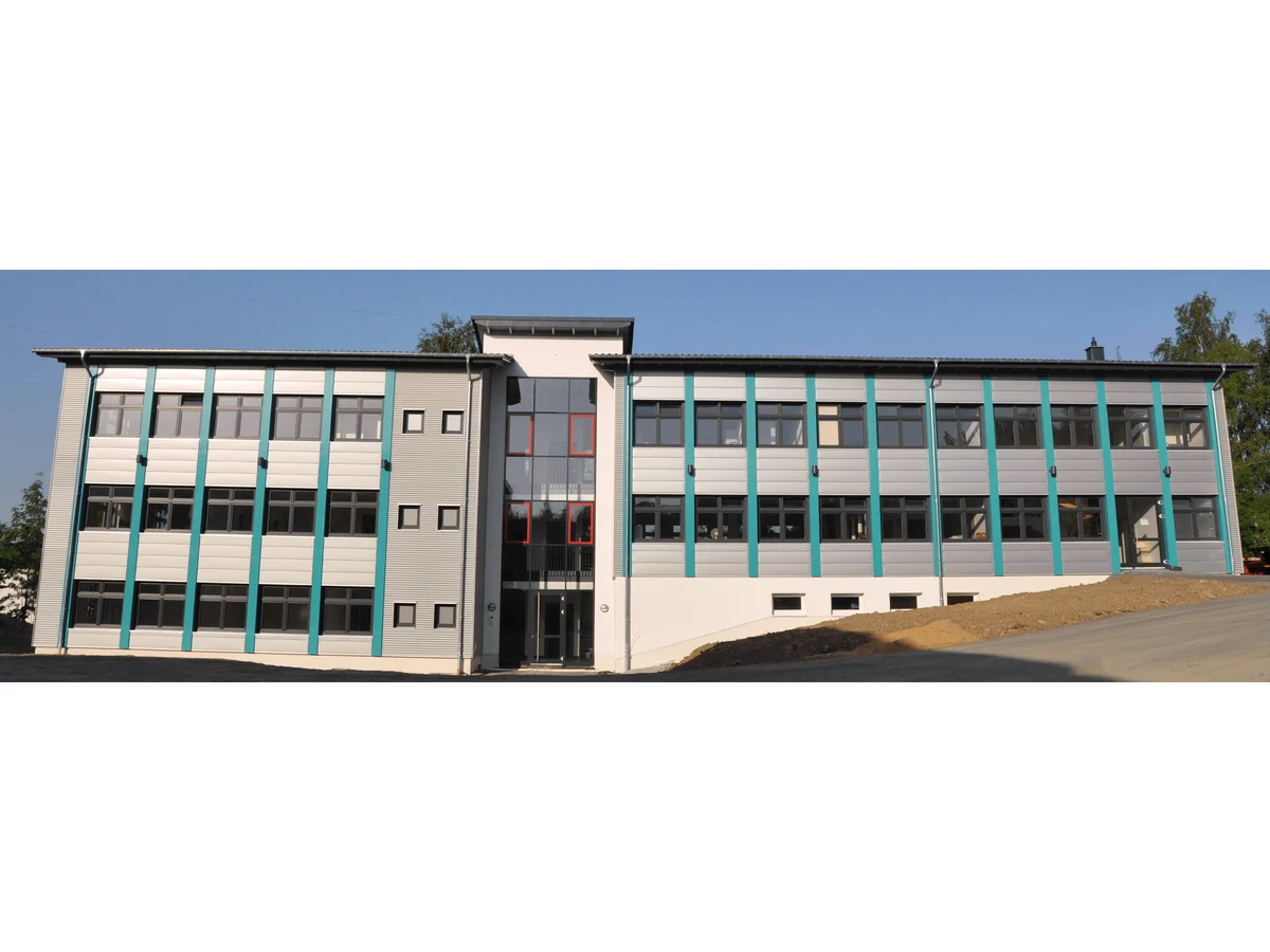 Hallenneubau und Büroanbau Gruber Kreuztal - Kredenbach — Bild 2