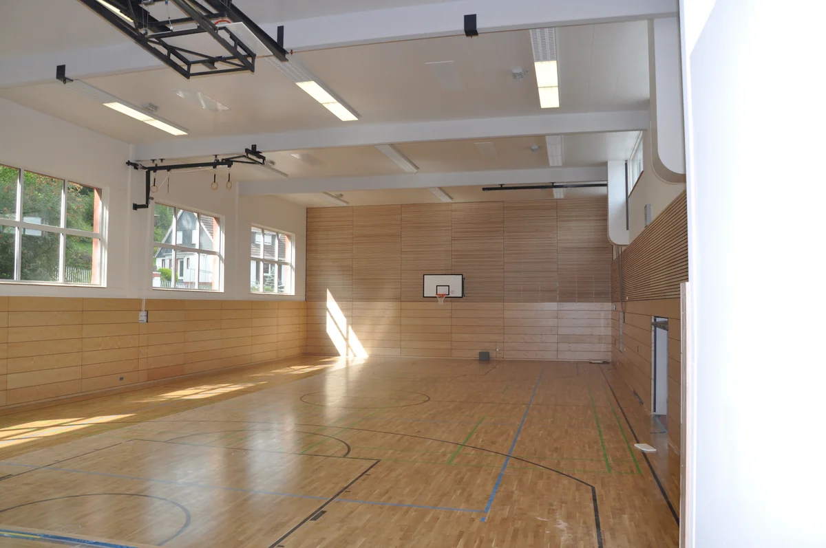 Mehrzweckhalle Mudersbach im Passivhausstandard — Bild 1